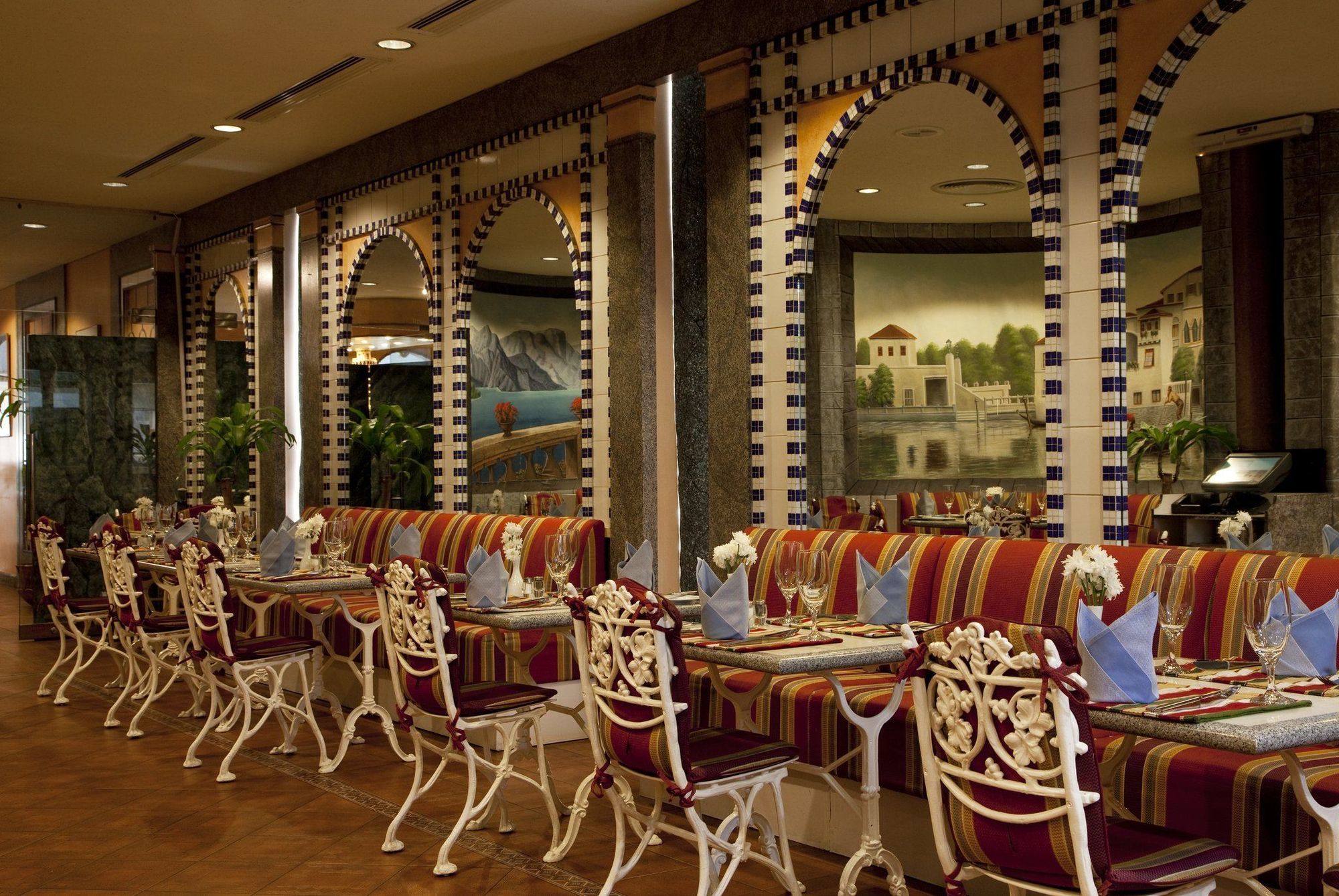 Al Khozama Hotel Riade Restaurante foto
